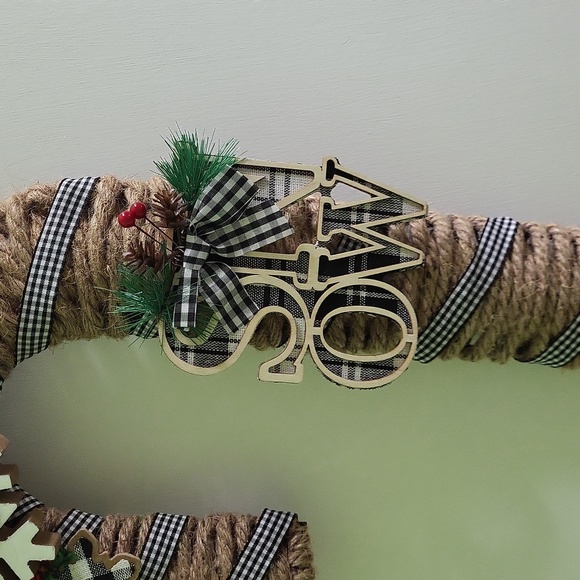 Checked Rustic Candy Cane - Picture 3 of 3